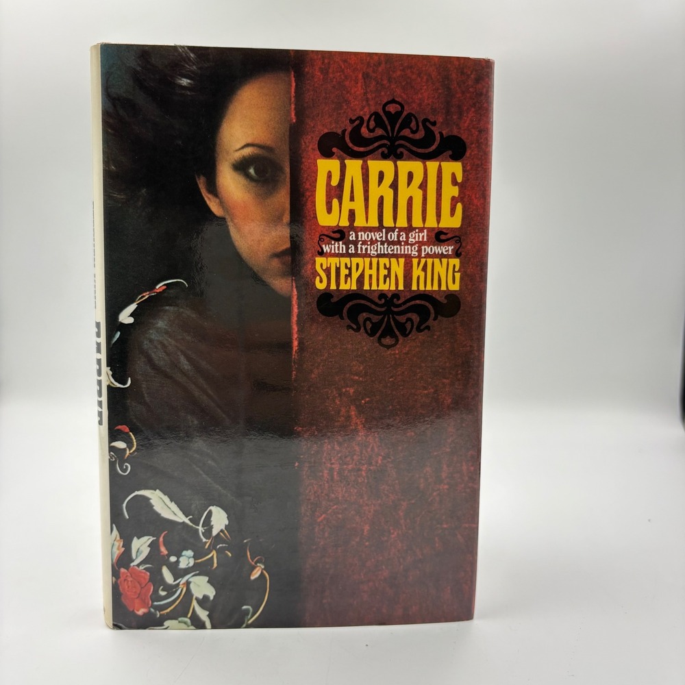 Stephen King Carrie Hardcover Book Adult Good Horror Novel 0385086954